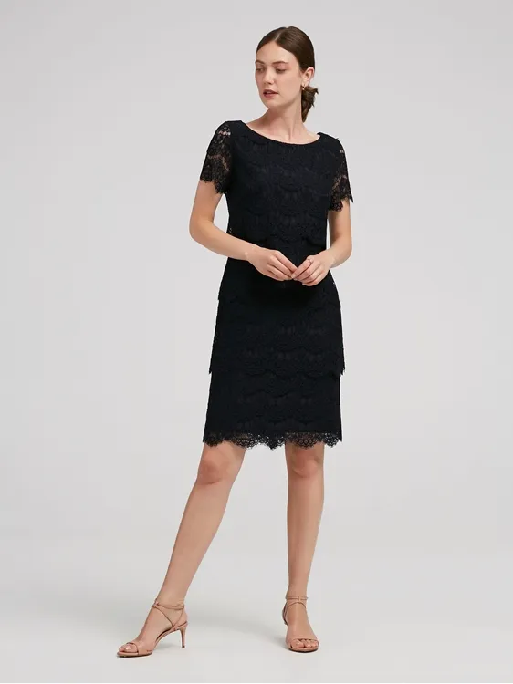 Kleid aus Spitze